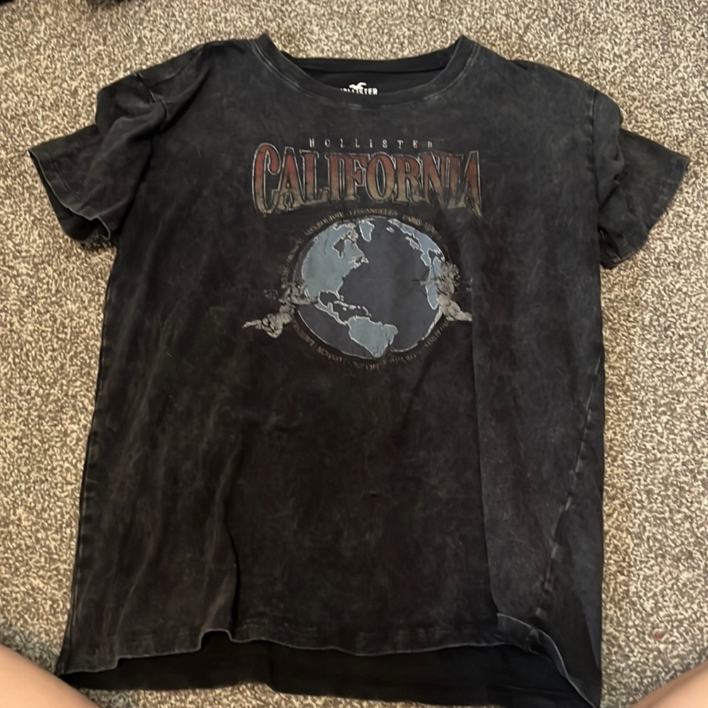Hollister graphic, tea, size extra small